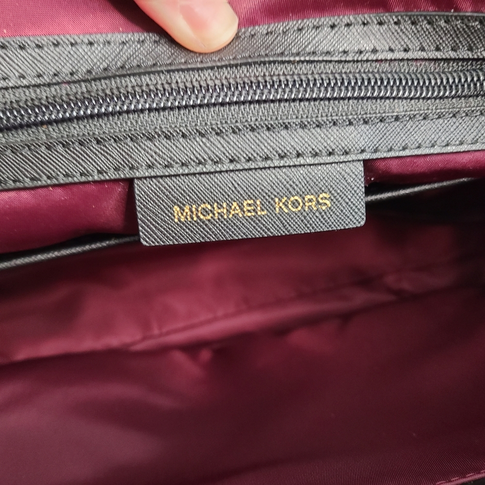 SOLD!!!  Michael Kors KELSEY Medium Nylon Tote Shoulder Bag - Picture 5 of 5